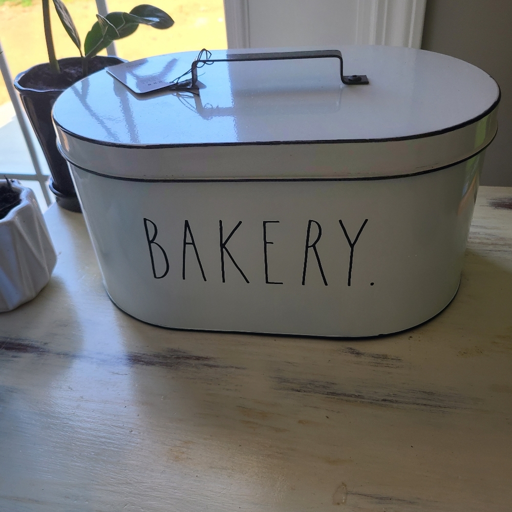 Rae dunn bakery